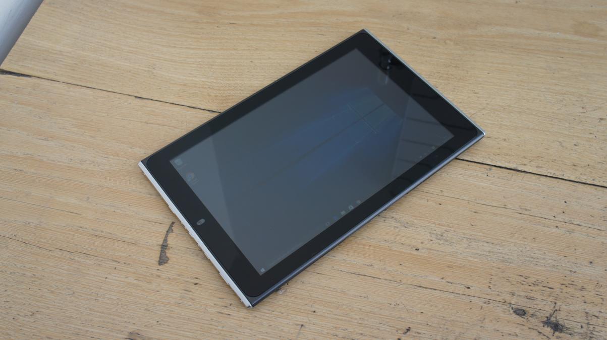 touchscreen bravowin 2 in 1 laptop hybrid